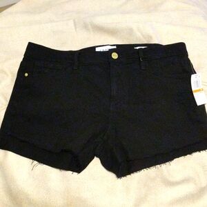 Frame Le Cutoff Denim Shorts